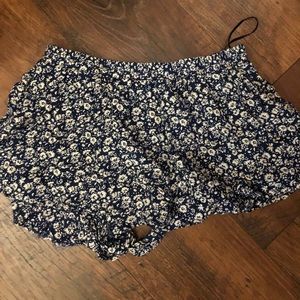 Floral bohemian shorts